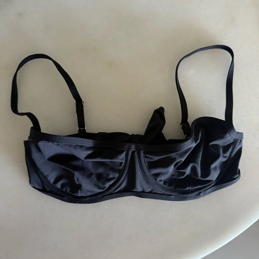 Monday Swimwear Somerset Top